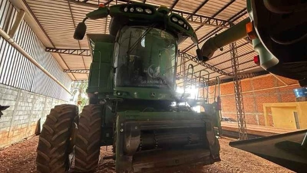 Colheitadeira John Deere S660 ano 2017