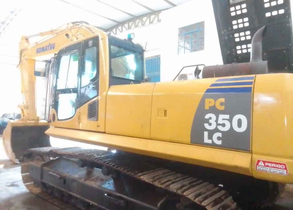 Escavadeira Komatsu PC350LC-8 ano 2021