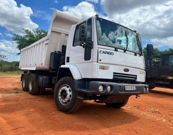 Caminhão Ford Cargo 6332E ano 2011 - Cargo 6332E - Caminhões e Carretas