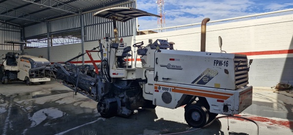 Fresadora Wirtgen W1000L ano 2006