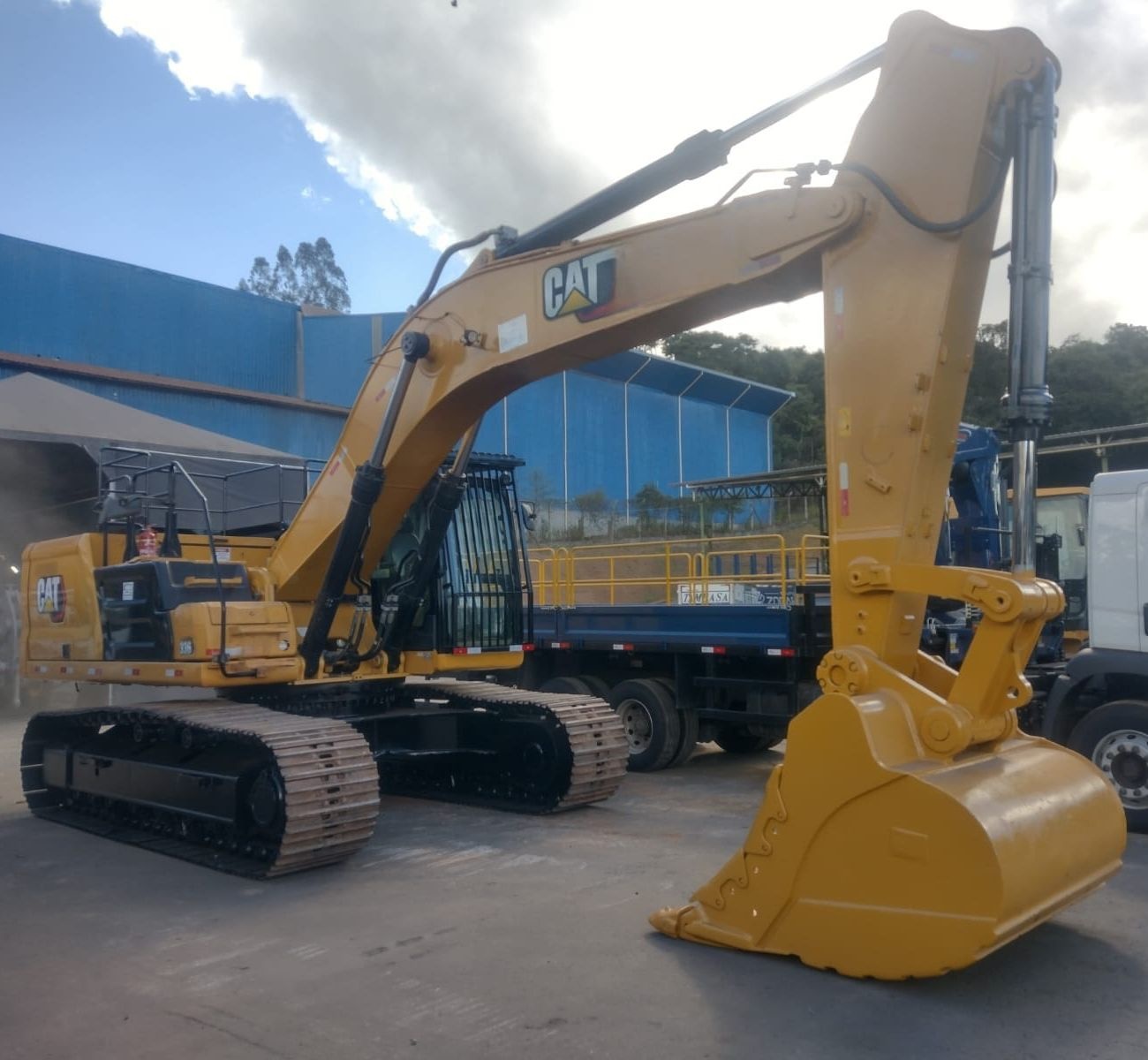 Escavadeira Caterpillar 336 ano 2021