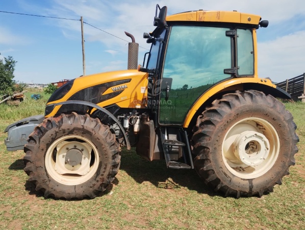 Trator Valtra A114 ano 2021