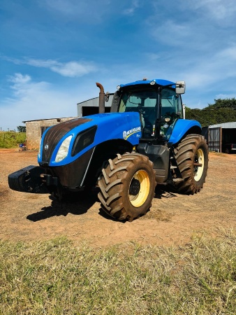 Trator New Holland T8.270 ano 2012