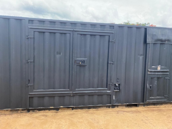 Gerador de Energia Caterpillar 1000 kVA ano 2005