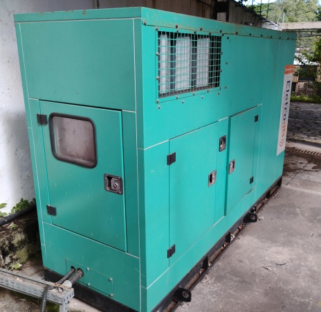 Gerador de Energia FG Wilson 30 kVA ano 2001