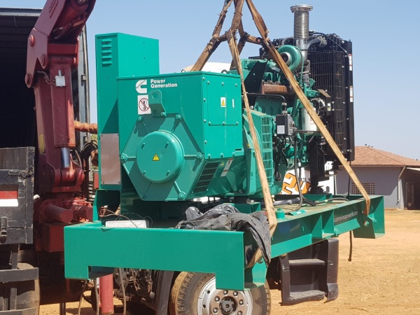 Gerador de Energia Cummins 170 kVA ano 2023