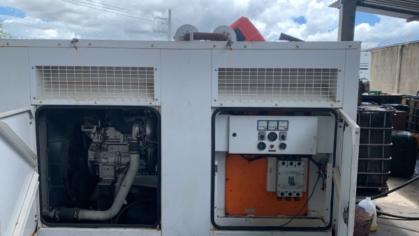 Gerador de Energia STEMAC 180 KVA ano 2010
