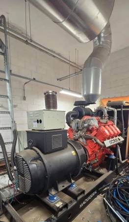Gerador de Energia STEMAC 625 kVA ano 2009 - 625 kVA - Outros