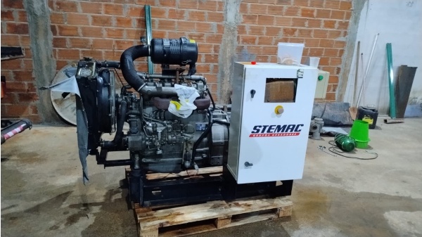 Gerador de Energia STEMAC 55 kVA ano 2005