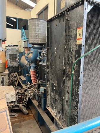 Gerador de Energia STEMAC 750 kVA ano 2005