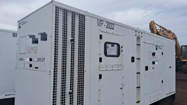 Gerador de Energia Cummins 625 kVA ano 2020