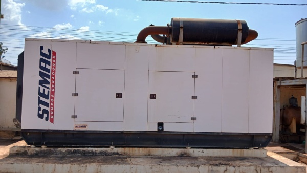 Gerador de Energia STEMAC 700 kVA ano 2012