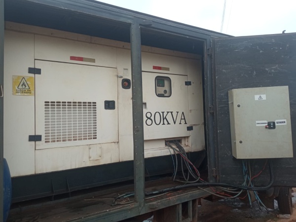 Gerador de Energia STEMAC 180 KVA ano 2005 - 180 KVA - Outros