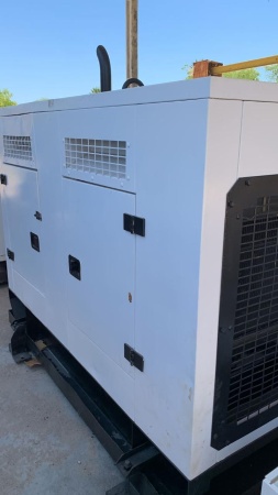Gerador de Energia STEMAC 55 kVA ano 2005 - 55 kVA - Outros