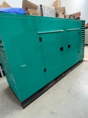 Gerador de Energia Cummins 80 kVA ano 2005
