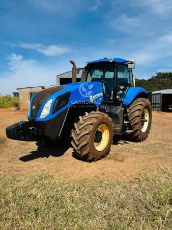 Trator New Holland T8.270 ano 2012 - T8.270 - Máquinas Agrícolas
