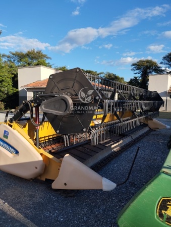 Plataforma New Holland 25 PÉS ano 2018