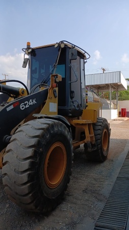Pá Carregadeira John Deere 624K ano 2014