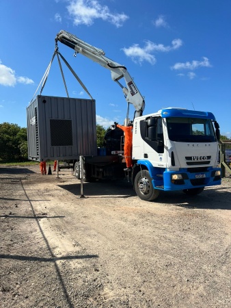 Caminhão Iveco Tector 240E25s ano 2010