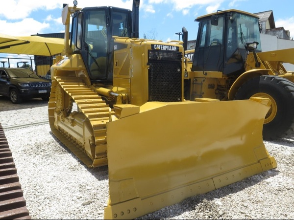 Trator de Esteira Caterpillar D6N ano 2013