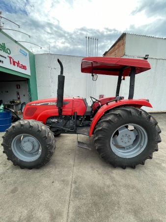 Trator Agrale 575.4 ano 2014
