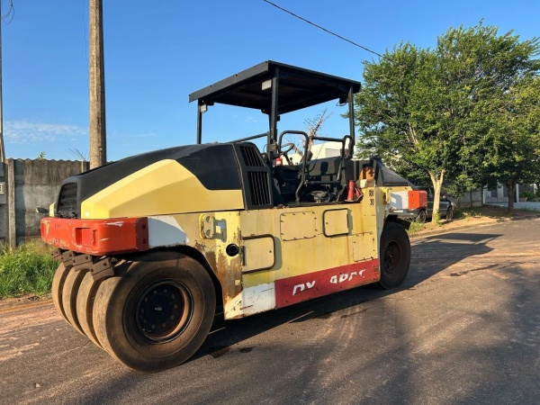 Rolo Compactador Dynapac CP224 ano 2013