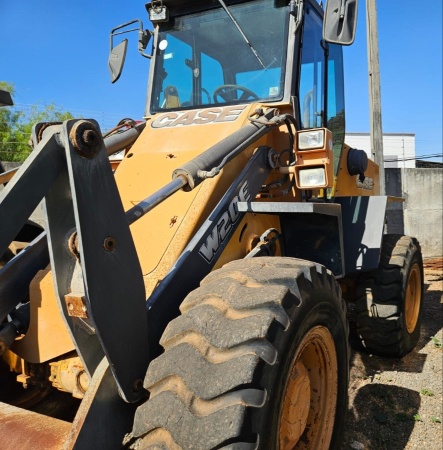 Pá Carregadeira Case W20E ano 2014