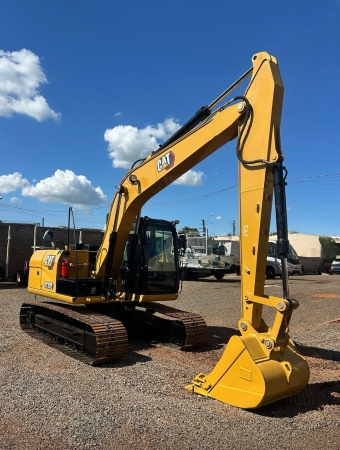 Escavadeira Caterpillar 313D2L ano 2021