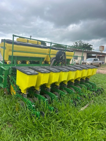 Semeadeira John Deere Série 1100 VacuMeter ano 2021
