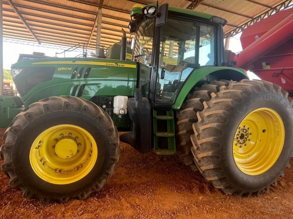 Trator John Deere 6150M ano 2022