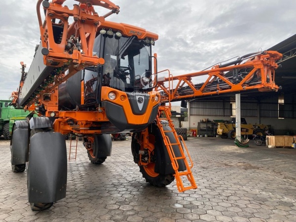 Pulverizador Autopropelido Jacto Uniport 4530 ano 2020