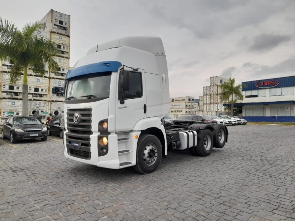 Caminhão Volkswagen 25360 6x2 ano 2021
