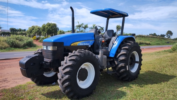Trator New Holland TM 150 ano 2008
