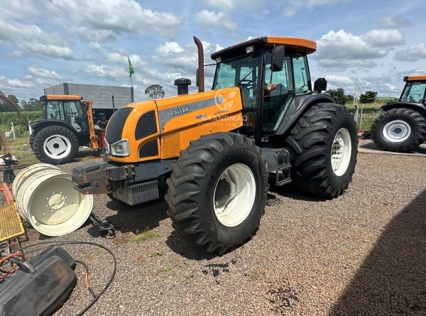 Trator Valtra BH205i ano 2012