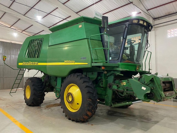 Colheitadeira John Deere 9650 STS