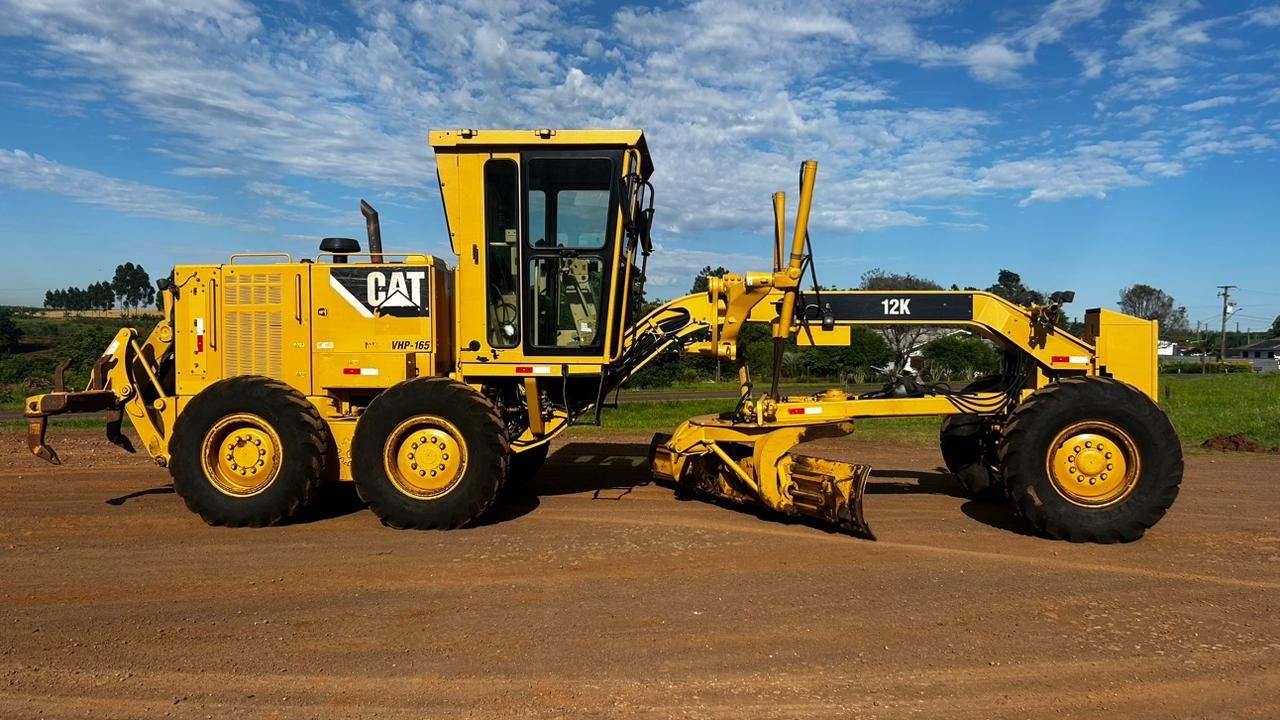 Motoniveladora Caterpillar 12K ano 2012