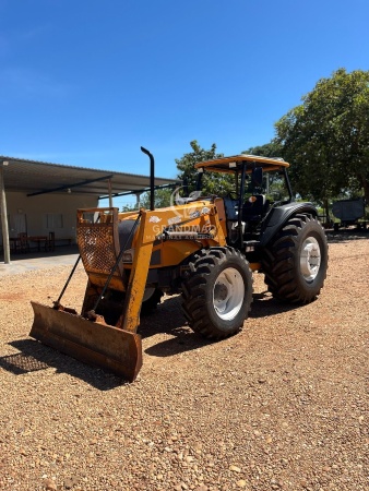 Trator Valtra BM125i ano 2011