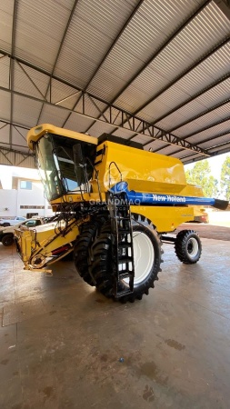 Colheitadeira New Holland TC 5090   ano 2008