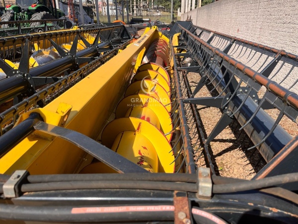 Plataforma New Holland 30 PÉS ano 2014