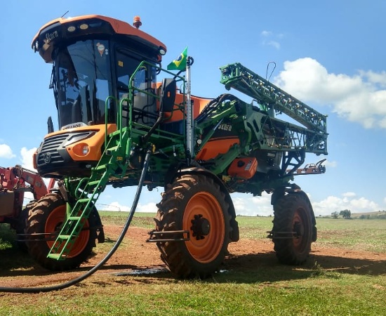 Pulverizador Autopropelido Stara Imperador 2000 ano 2021
