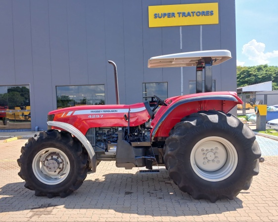Trator Massey Ferguson MF 4297 ano 2012