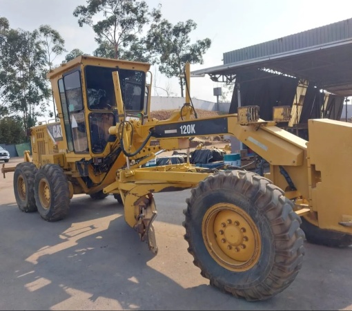 Motoniveladora Caterpillar 120K ano 2014 - 120K - Máquinas de Linha Amarela
