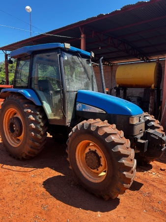 Trator New Holland TL85E ano 2011