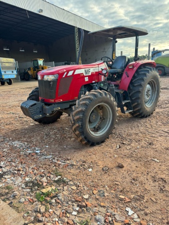 Trator Massey Ferguson MF 4275 - Máquinas Agrícolas