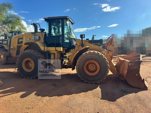 Pá Carregadeira Caterpillar 966L ano 2022