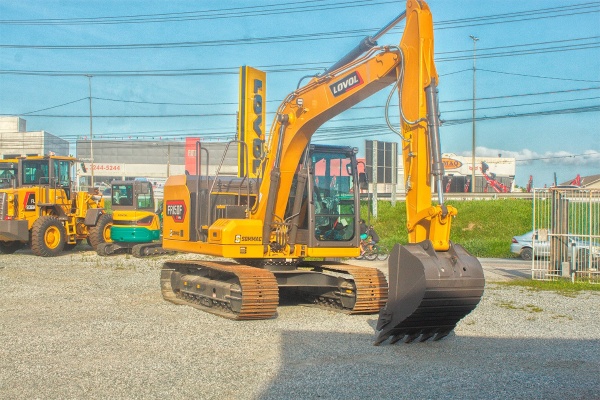 Escavadeira LOVOL FR150F ano 2025