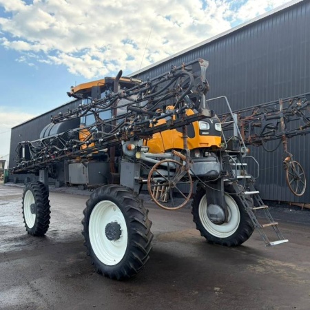 Pulverizador Autopropelido Valtra BS3020H ano 2013