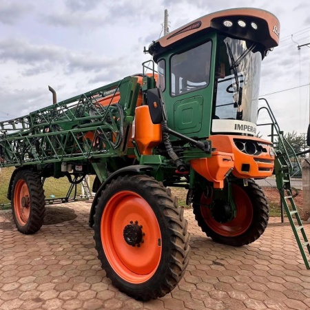 Pulverizador Autopropelido Stara IMPERADOR 3100 ano 2017