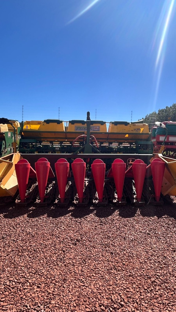 Plataforma John Deere 205 ano 2002