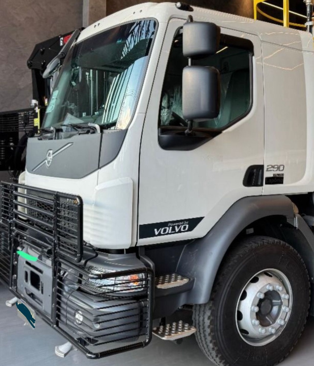 Caminhão Volvo VMX 290 ano 2024